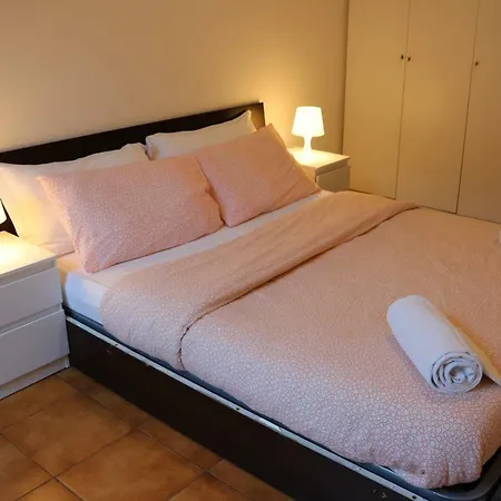 Zoe Hostel *